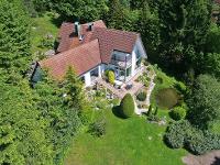 Wohnimmobilie Kauf Einfamilienhaus Traumhafte Aussichten - Architektenhaus in Sasbachwalden - verkauft