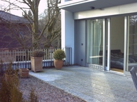 Wohnimmobilie Miete Penthousewohnung/Loft/Maisonette Diese Wohnung bietet exlusives Wohnen in exklusiver Lage. Das Haus wurde 2002 im Bauhausstil errichtet und bietet seinen Bewohnern allen erdenklich