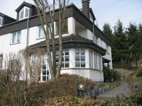 Wohnimmobilie Kauf Einfamilienhaus Großzügige Doppelhaushälfte in ruhiger Wohnlage am Woogtal