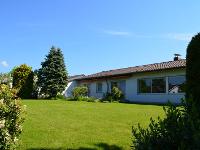 Wohnimmobilie Kauf Einfamilienhaus Wohnen auf einer Ebene in Top-Lage von Kelkheim-Hornau