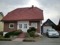 Wohnimmobilie Kauf Einfamilienhaus Geräumig mit schönem Westgrundstück
