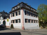 Wohnimmobilie Kauf Erdgeschosswohnung Einzigartige Altbauwohnung in historischem Ambiente mit Garten