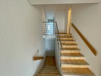 Wohnimmobilie Kauf Etagenwohnung Lichtdurchflutete 3 Zi.-Wohnung mit Fernwärme und Blick auf den Moosweiher