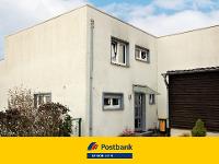 Wohnimmobilie Kauf Einfamilienhaus Modernes Split-Level Reihenendhaus sucht Familie