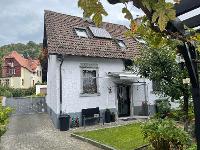Wohnimmobilie Kauf Doppelhaus Leben mit Blick auf die Starkenburg