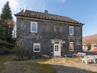 Wohnimmobilie Kauf Einfamilienhaus Herrliches Fachwerkhaus mit Nebengebäuden und großem Grundstück.