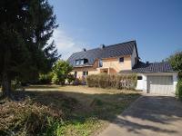Wohnimmobilie Kauf Doppelhaus Einfamilienhaus auf großem Eckgrundstück