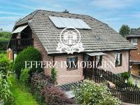 Wohnimmobilie Kauf Einfamilienhaus Grafschaft-Beller: Vielseitig nutzbares Einfamilienhaus mit idyllischem Garten