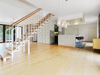 Wohnimmobilie Kauf Penthousewohnung/Loft/Maisonette Miete 6ZMNW Frankfurt-Bornheim 2600EUR mit 213m² - Exklusive Maisonette für die Großfamilie mit viel Privatsphäre
