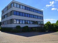 Gewerbeimmobilie Büro/Praxis Viel Platz für neue Ideen!
