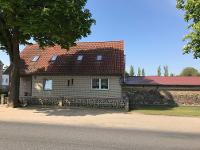 Wohnimmobilie Kauf Einfamilienhaus Kernsaniert und mit viel Nebengelass - ideal für Handwerker und Hobby 150 m² Wohnfläche, 1.721 m² Grundstück und drei Garagen
