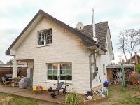 Wohnimmobilie Kauf Einfamilienhaus Familienglück am Stadtrand von Berlin