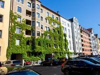 Wohnimmobilie Kauf Etagenwohnung Helle 2-Zimmer-Wohnung mit Erker und Balkon
