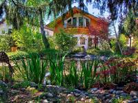 Wohnimmobilie Kauf Doppelhaus ** Traumhaftes Niedrigenergie Wärme-Direkt-Haus mit großem Garten und Schwimmteich! ** Zweifamilienhaus **