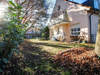 Wohnimmobilie Kauf Erdgeschosswohnung Garten-Schmankerl in München-Hadern 2 Zimmer im EG+ Schlafzimmer im Souterrain und 300 qm Garten