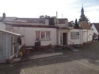 Wohnimmobilie Kauf Einfamilienhaus Kleiner Bungalow mit Hof und Garage - Verkauft -