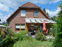 Wohnimmobilie Kauf Einfamilienhaus Gepflegtes 4-5 Zimmer-EFH mit 2 Bädern, Vollkeller und überdachter Terrasse