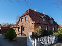 Wohnimmobilie Kauf Doppelhaus Doppelhaushälfte mit Garage, überdachtem Freisitz und Kaminofen