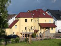 Wohnimmobilie Kauf Einfamilienhaus Aschenputtel hat sich entwickelt! Durch ein paar kleine Sanierungseingriffe hat sich diese Immobilie in ein echtes Schmuckstück gewandelt!