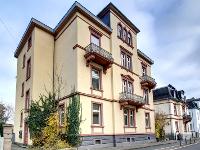Exklusive Immobilie Denkmalgeschütze Immobilien/Neubauvorhaben/Wohnanlage/Immobilienfonds Die Stadtvilla der Jahrhundertwende in zentraler Wohnlage, mit vielen unversehrten Stilelementen und Platz für