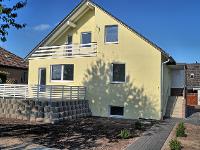 Wohnimmobilie Kauf Einfamilienhaus Einfach einziehen und Wohlfühlen - dieses Haus ist quasi NEU und wartet bereits auf Sie! Selbst der Rasen wurde für Sie bereits gesät... Über die schön angelegte Zuw