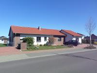 Wohnimmobilie Kauf Einfamilienhaus Extravaganter Bungalow mit einer Kleingewerbeeinheit
