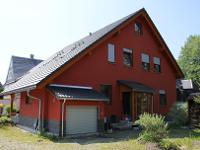 Wohnimmobilie Kauf Mehrfamilienhaus Ein ideales Haus für die moderne Familie mit Heimbüro und Einliegerwohnung