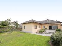 Wohnimmobilie Kauf Einfamilienhaus Großzügiger, lichtdurchfluteter Bungalow mit Einliegerwohnung