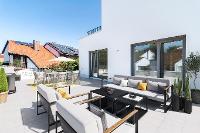 Wohnimmobilie Miete Etagenwohnung Schicker Wohntraum mit sensationeller Dachterrasse