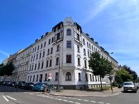 Wohnimmobilie Kauf Erdgeschosswohnung Gemütliche Drei-Raum-Altbauwohnung mit Balkon in attraktiver Wohngegend