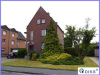 Wohnimmobilie Kauf Einfamilienhaus Bei diesem wunderschönen Objekt aus den 1930 Jahren handelt es sich um ein vollunterkellertes, massives, freistehendes Einfamilienhaus auf einem 1.100 m² großen Grun