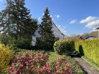 Wohnimmobilie Kauf Einfamilienhaus Familienfreundliches Zuhause: Ein freistehendes Haus in ruhiger Lage mit Platz zum Wohlfühlen !