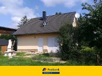 Wohnimmobilie Kauf Einfamilienhaus Praktisches massives Haus auf schönem Einzelgrundstück am Stadtrand nahe Berlin-Buch