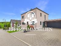 Wohnimmobilie Kauf Einfamilienhaus Zeitlose Eleganz in naturnaher Lage – Großzügiges Einfamilienhaus für höchste Wohnansprüche!