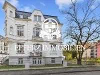 Wohnimmobilie Kauf Dachgeschosswohnung Historischer Altbaucharme trifft Potenzial! Großzügige Dachgeschosswohnung in zentraler Lage.