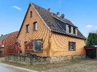 Wohnimmobilie Kauf Einfamilienhaus Idyllisches Eigenheim an unverbaubarer Landschaft