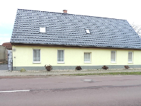 Wohnimmobilie Kauf Einfamilienhaus Verkauf eines sanierten Einfamilienhauses mit ca. 140 m² Wohnfläche