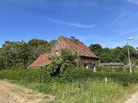 Wohnimmobilie Kauf Burg/Schloß/Bauernhaus/Villa/Herrenhaus/Landhaus/Reiterhof Landhaus mit großem Grundstück und zusätzlicher Pferdewiese