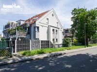 Wohnimmobilie Kauf Etagenwohnung Es handelt sich um eine Wohnung aus dem Jahr 2007, die wir vor dem Einzug des neuen Eigentümers noch mit den Handwerkern aus unserem Netzwerk an die Vorstellungen ange