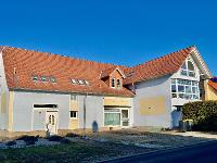 Wohnimmobilie Kauf Mehrfamilienhaus Wohnen mit Perspektive: Großzügiges Haus mit Einliegerwohnung