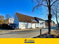 Wohnimmobilie Kauf Einfamilienhaus Das gepflegte Einfamilienwohnhaus in gewachsenen Wohngebiet aus dem Jahre 1965 bietet mit sieben Zimmer auf zwei Etagen ausreichend Platz für die ganze Familie. Prak