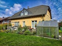 Wohnimmobilie Kauf Mehrfamilienhaus Charmantes Zweifamilienhaus in ruhiger Lage