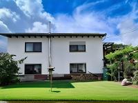 Wohnimmobilie Kauf Einfamilienhaus Doppelhaushälfte ruhiger Lage – ideal zum Wohnen und Leben. Perfekt für Familien, kreative Selbstnutzer oder Investoren mit Blick für Potenzial.