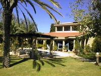 Auslandsimmobilie Einfamilienhaus ImmoCompass * 1A-Feriendomizil in HELLAS * Rhodos * erstklassige Ausstattung * Haupthaus ca 200 m² * 4 Schlafzimmer * Gästehaus ca. 60 m² * Bowlinghaus *
