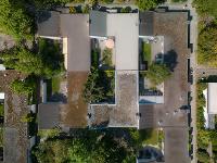 Wohnimmobilie Kauf Reihenhaus Gemütliches Heim für Jung und Alt! Sonniger Bungalow mit ca. 135 m² Wohnfläche im Erdgeschoss, ausreichender Lagerfläche im Untergeschoss und idylischem Garten mit Süd-We